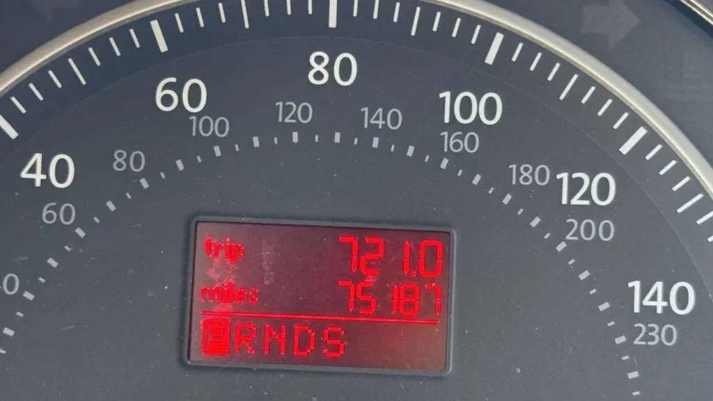 2009 Volkswagen New Beetle Base
