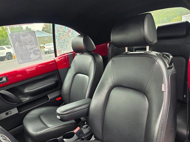 2009 Volkswagen Beetle - $9,500