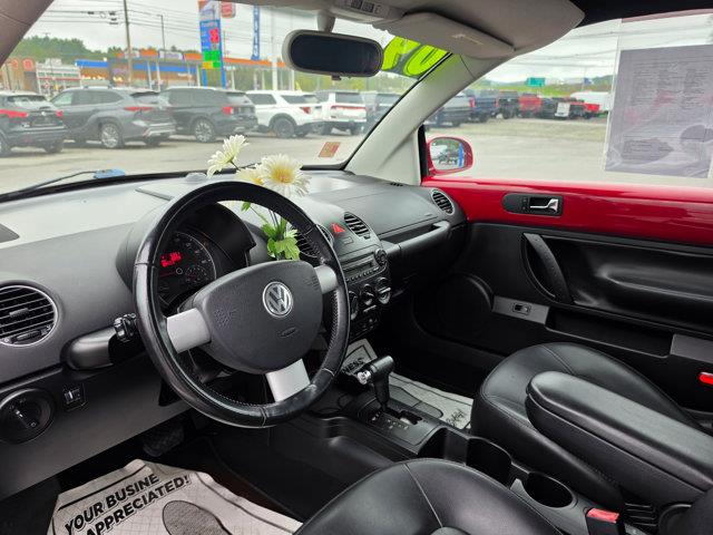 2009 Volkswagen Beetle - $9,500
