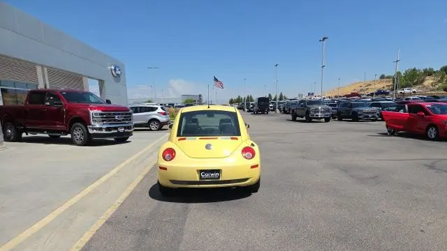 2008 Volkswagen New Beetle S