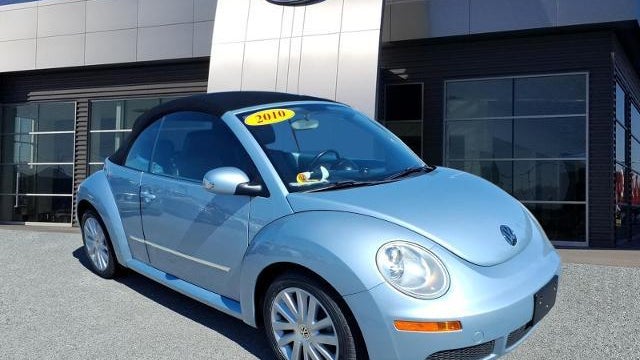 Preowned 2010 Volkswagen New Beetle Convertible Final Edition for Sale