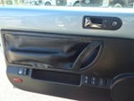 2010 New Beetle Convertible Thumbnail 11