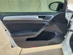 2017 Golf SportWagen Thumbnail 15
