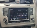 2017 Golf SportWagen Thumbnail 23