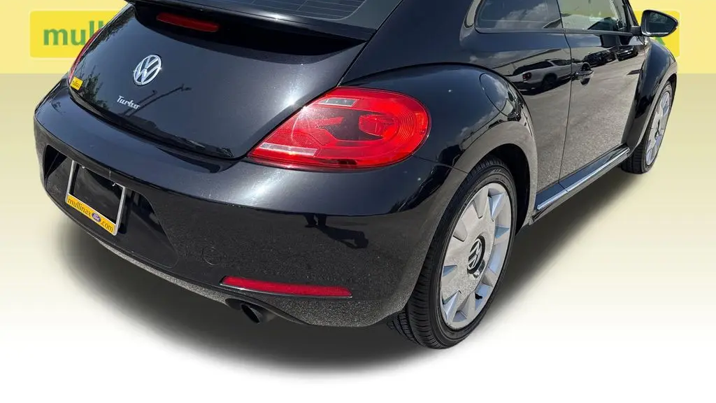 2013 Volkswagen Beetle Turbo Fender Edition