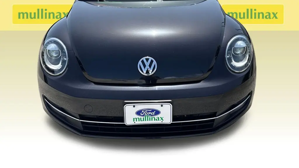 2013 Volkswagen Beetle Turbo Fender Edition