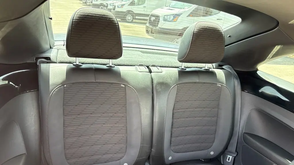 2013 Volkswagen Beetle Turbo Fender Edition