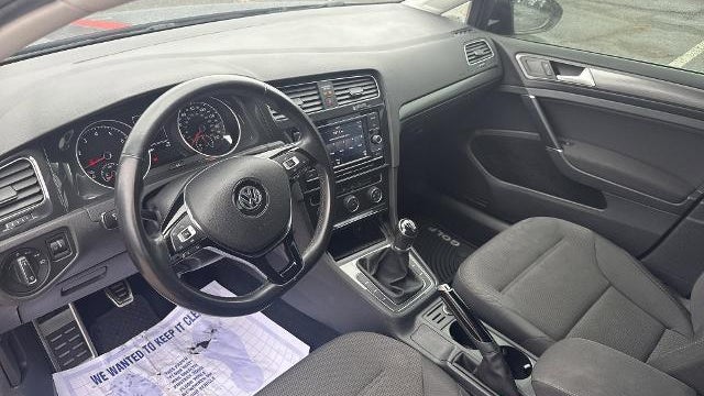 2019 Volkswagen Golf S