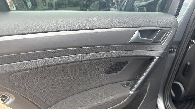 2019 Volkswagen Golf S