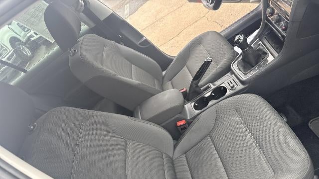 2019 Volkswagen Golf S