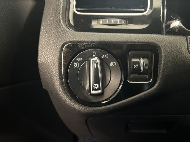 2015 Volkswagen GTI - $12,995
