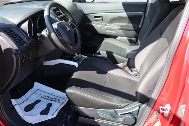 2014 Mitsubishi Outlander - $9,517