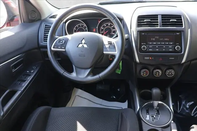 2014 Mitsubishi Outlander - $9,517