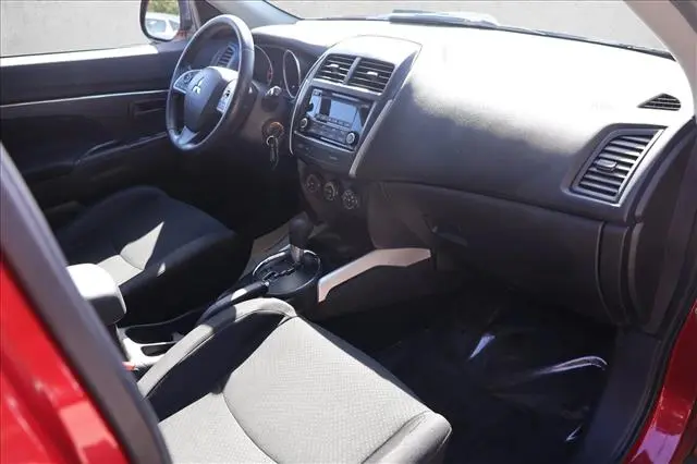 2014 Mitsubishi Outlander - $9,517