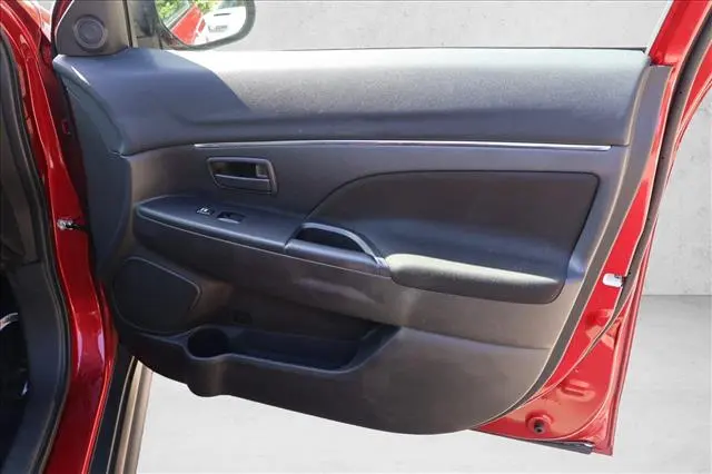 2014 Mitsubishi Outlander - $9,517