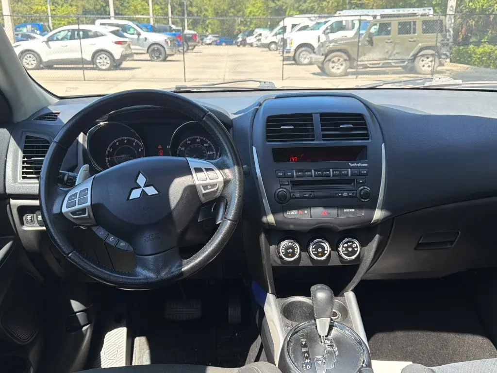 2013 Mitsubishi Outlander - $9,001