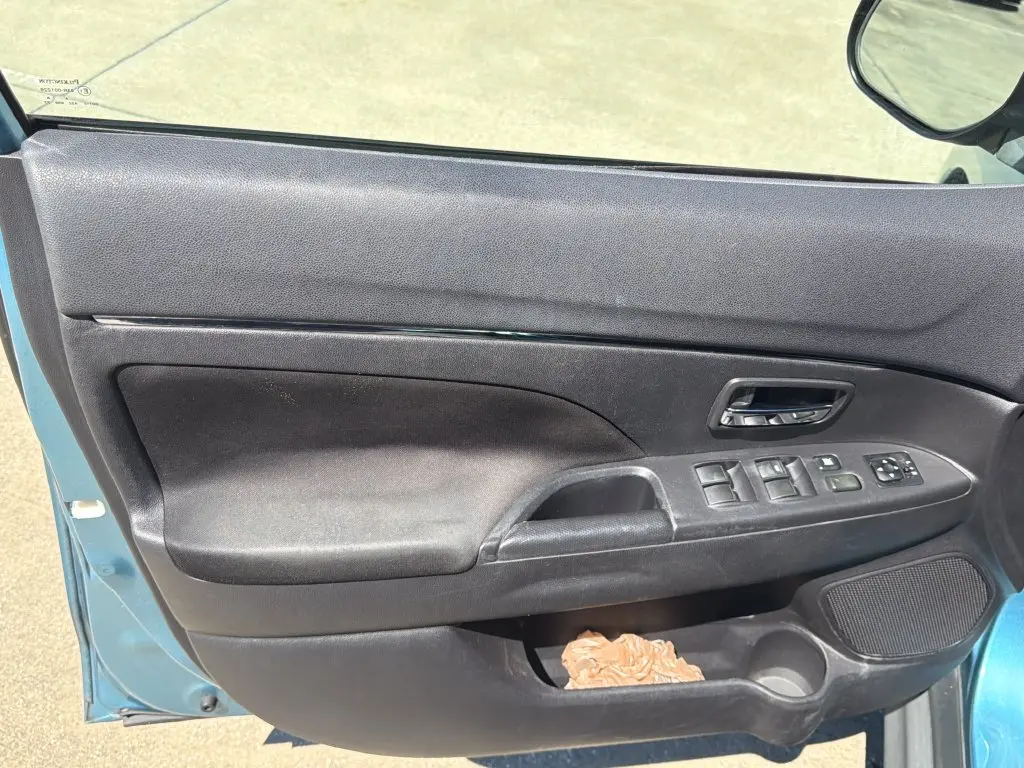 2013 Mitsubishi Outlander - $9,001