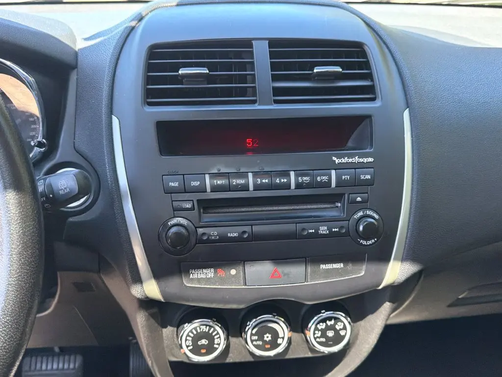 2013 Mitsubishi Outlander - $9,001