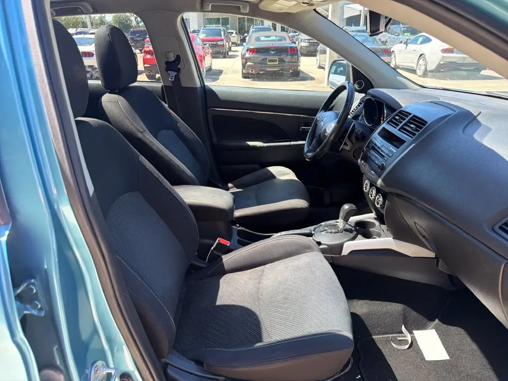 2013 Mitsubishi Outlander - $9,001