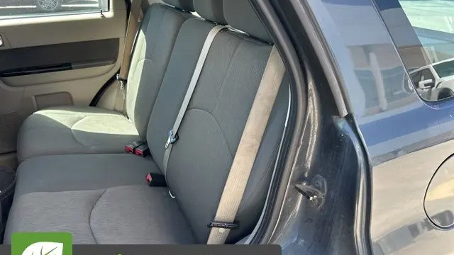 2010 Mazda Tribute i Sport