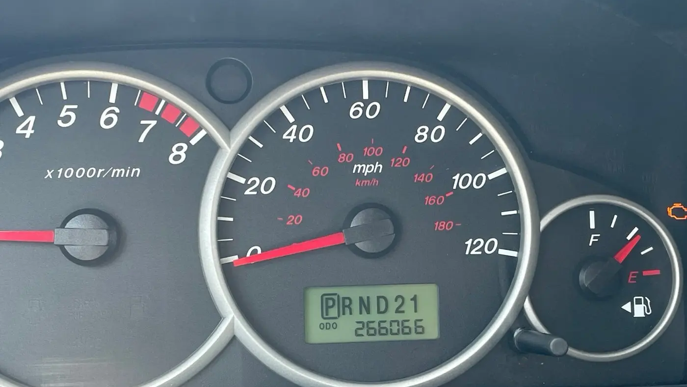 2005 Mazda Tribute s