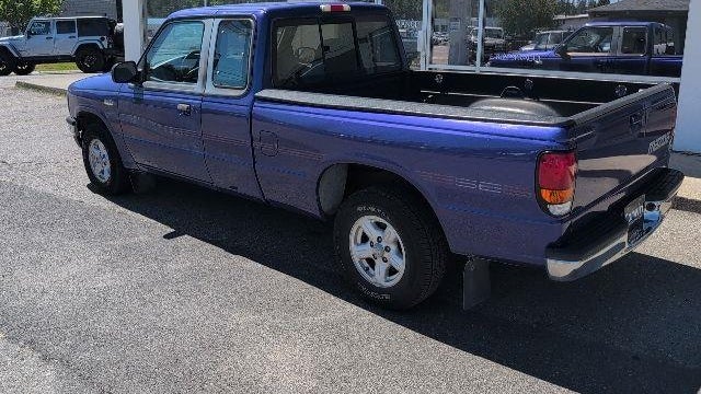 1996 Mazda B-Series B2300