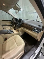 2018 GLE Thumbnail 14