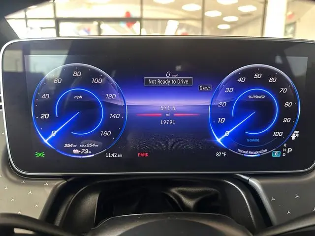 2023 Mercedes-Benz Eqs-class Suv - $44,900