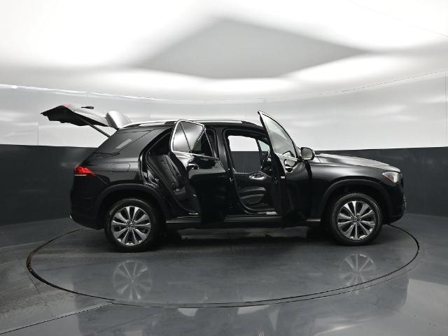 2020 Mercedes-Benz E-Class - $25,585