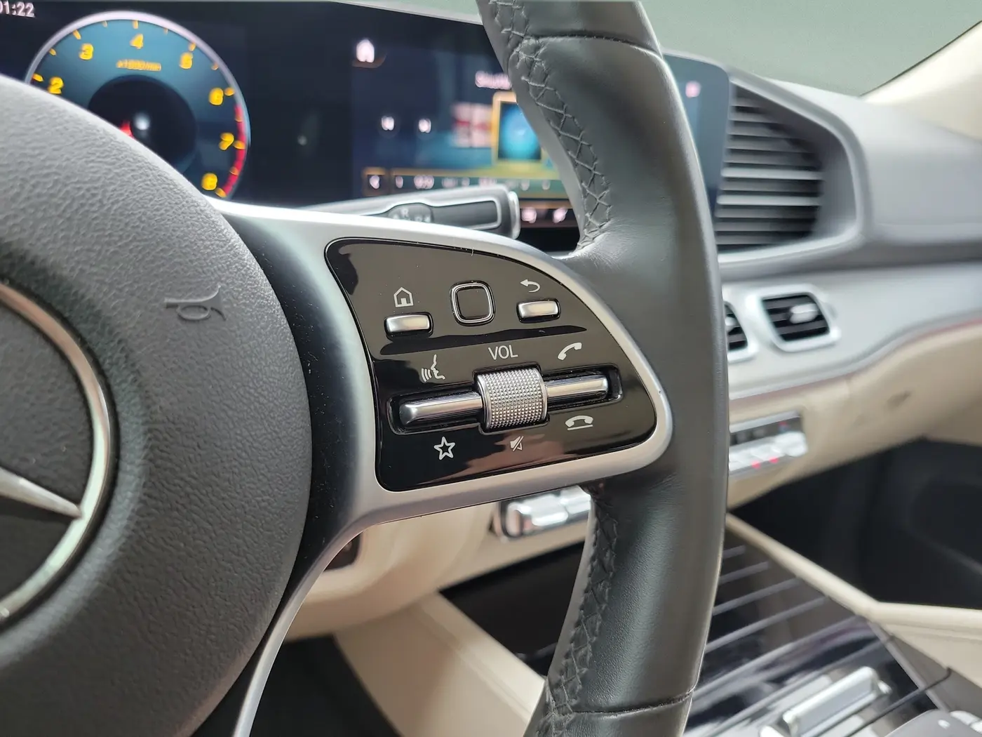2020 Mercedes-Benz E-Class - $26,488