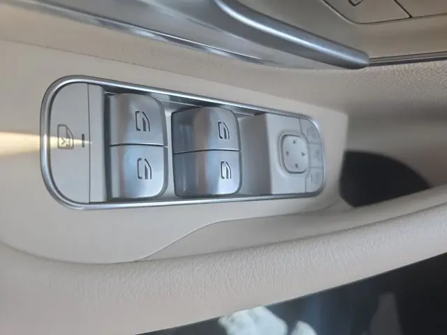 2020 Mercedes-Benz E-Class - $19,684