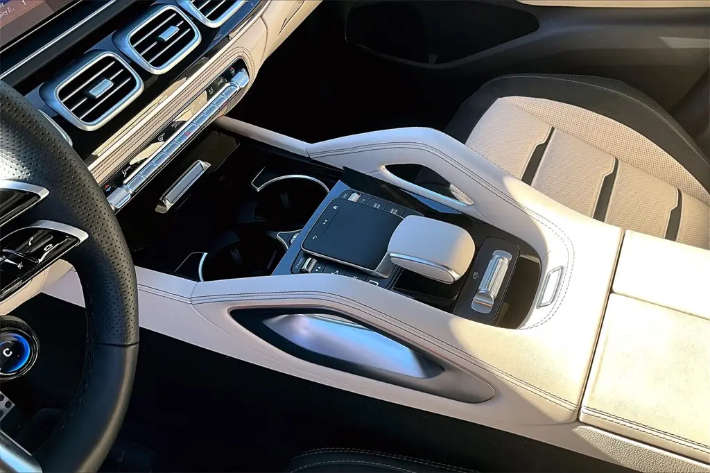 2025 Mercedes-Benz E-Class - $77,997