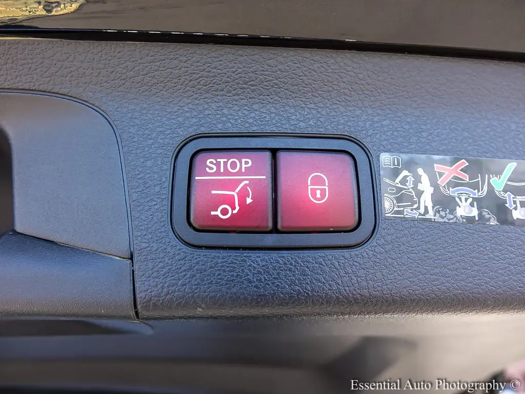 2026 Mercedes-Benz GLS - $77,996
