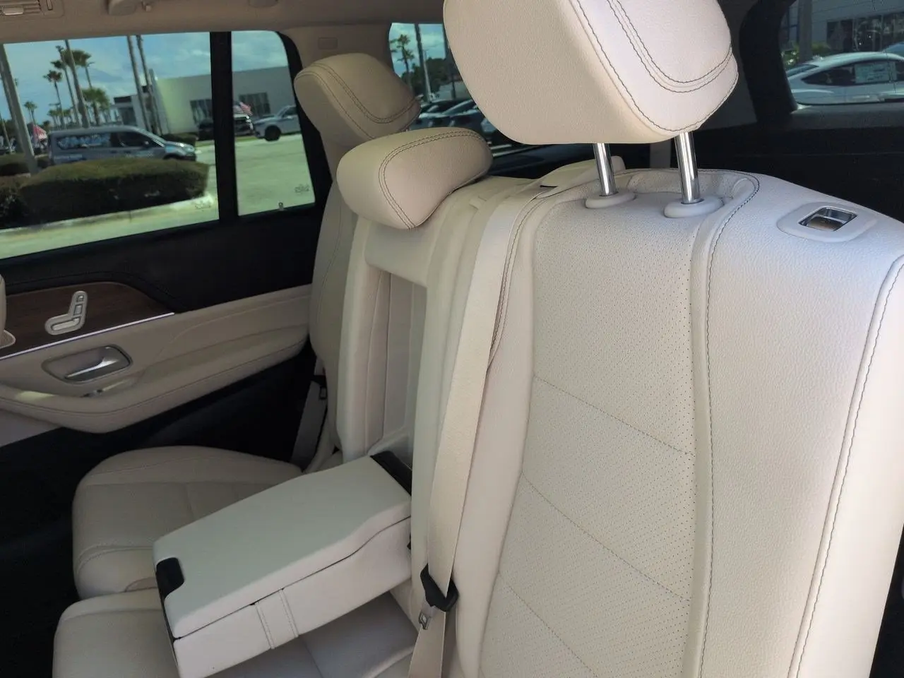 2026 Mercedes-Benz GLS - $83,248