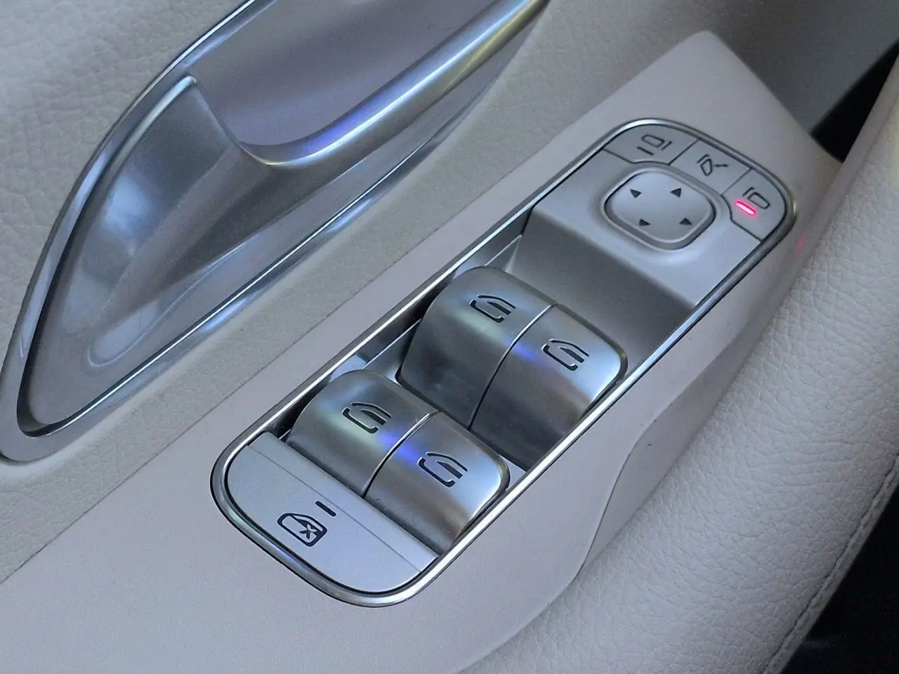 2026 Mercedes-Benz GLS - $83,248