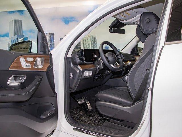 2026 Mercedes-Benz GLS - $87,367