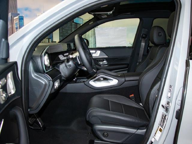 2027 Mercedes-Benz GLS - $105,212