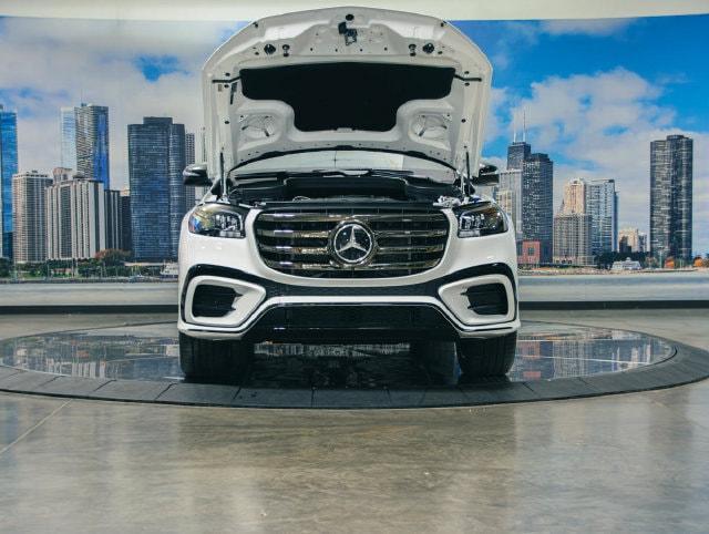 2026 Mercedes-Benz GLS - $122,442