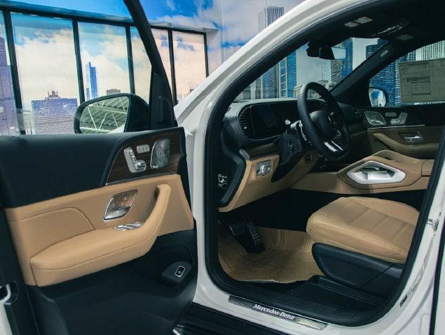 2026 Mercedes-Benz GLS - $122,442