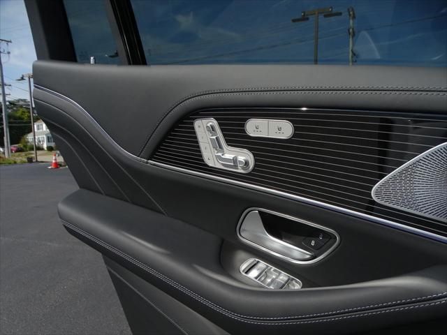 2023 Mercedes-Benz GLS - $129,900