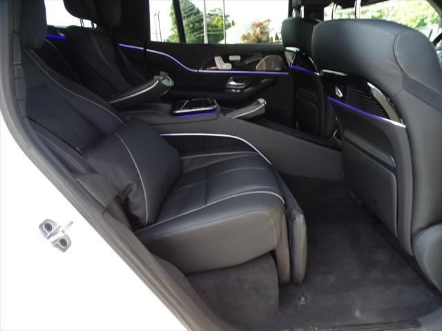 2023 Mercedes-Benz GLS - $129,900