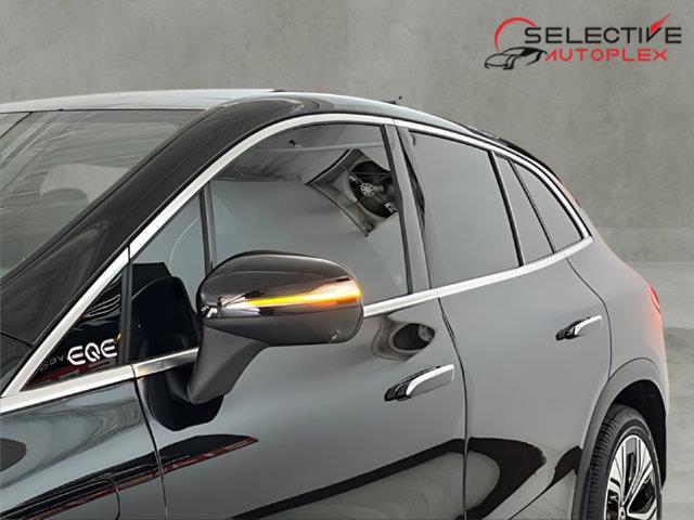 2023 Mercedes-Benz E-Class - $29,700