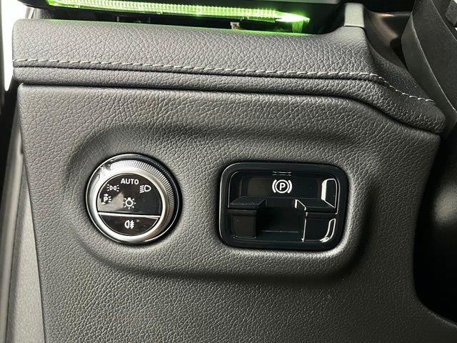 2023 Mercedes-Benz E-Class - $29,700