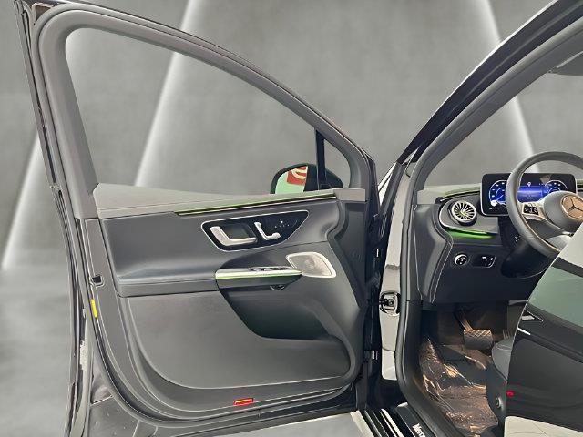 2023 Mercedes-Benz E-Class - $29,700