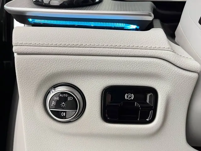 2023 Mercedes-Benz E-Class - $29,496