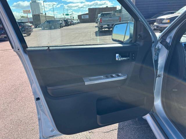 2008 Mercury Mariner - $5,900