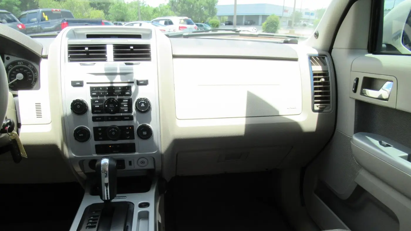 2009 Mercury Mariner Premier I4