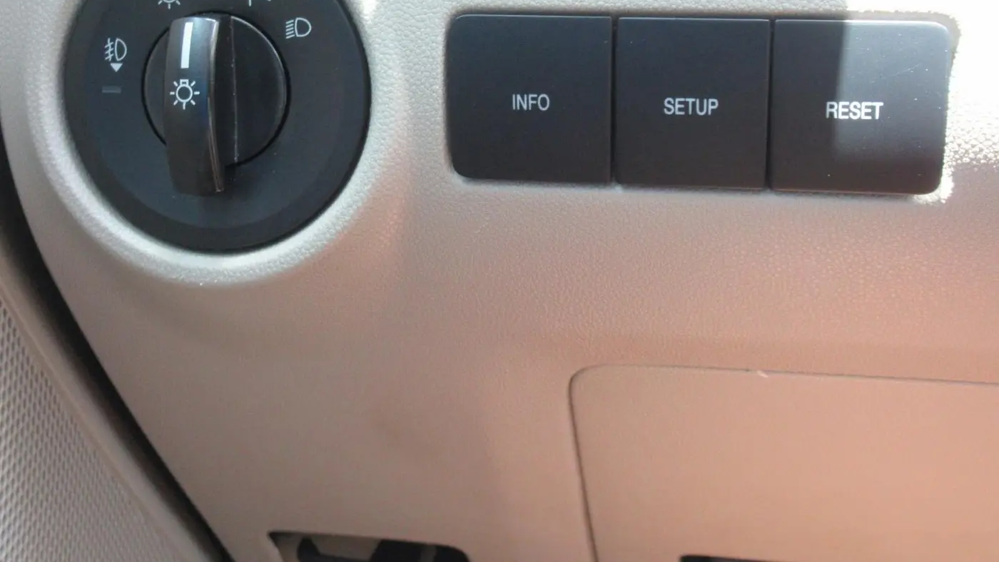 2009 Mercury Mariner Premier I4