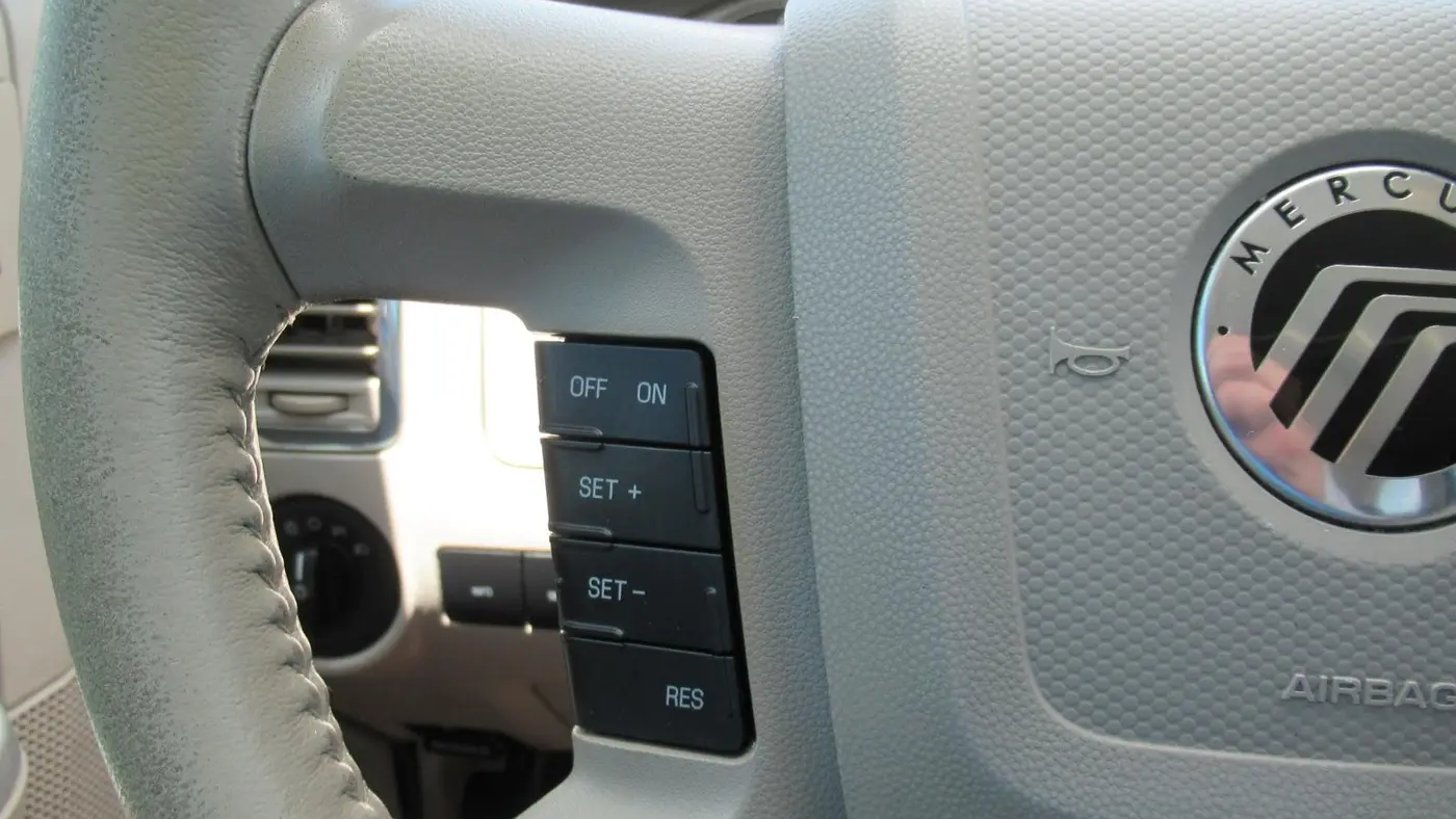 2009 Mercury Mariner Premier I4