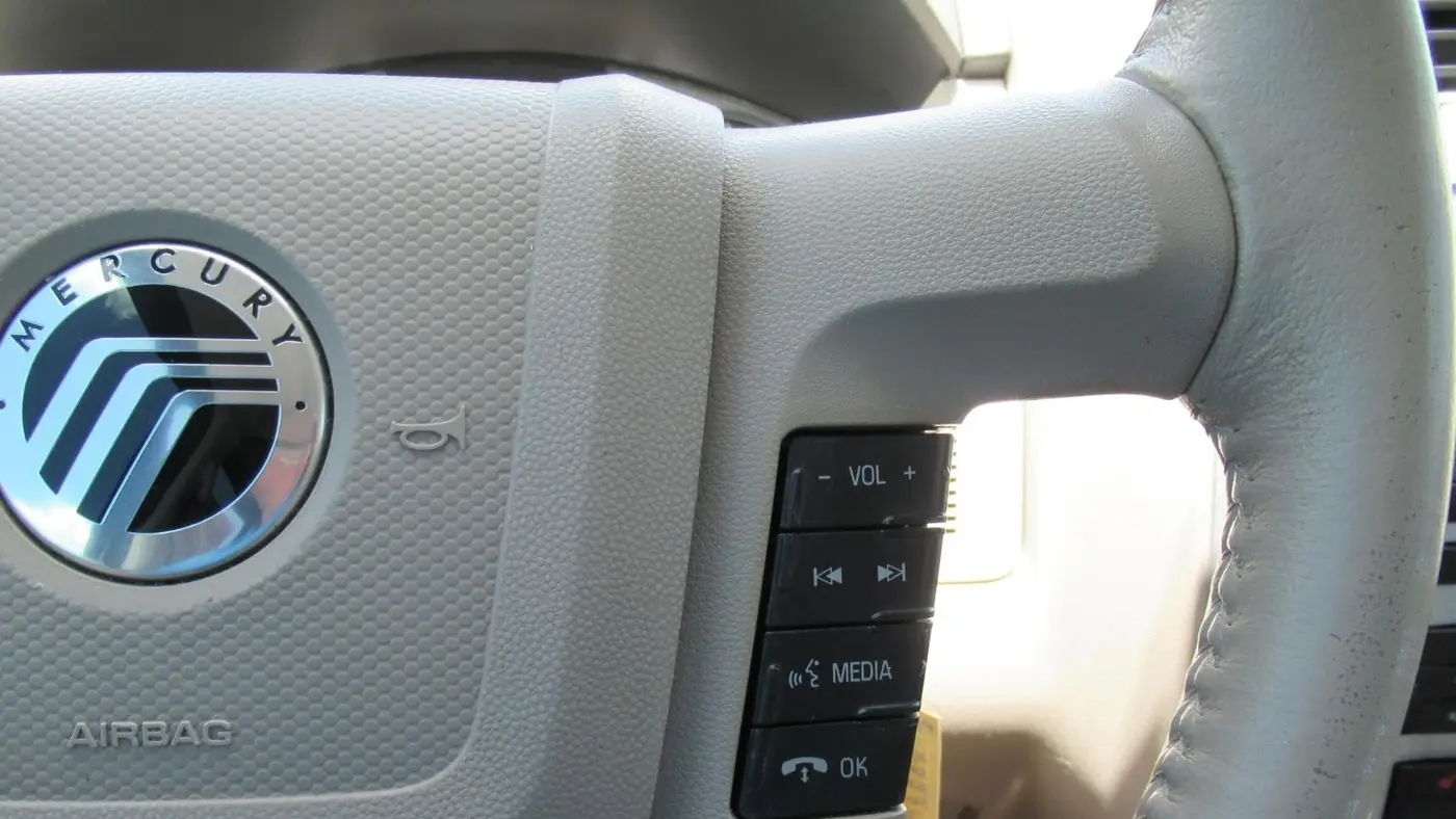 2009 Mercury Mariner Premier I4